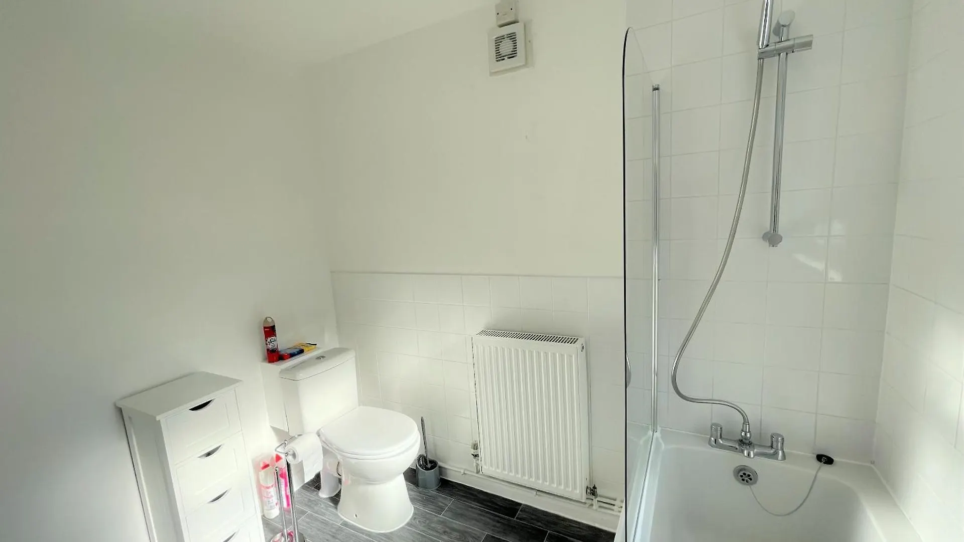 Robinhuts - 3 Bed Accommodation -Perfect For Contractors, Families & Students Kingston upon Hull